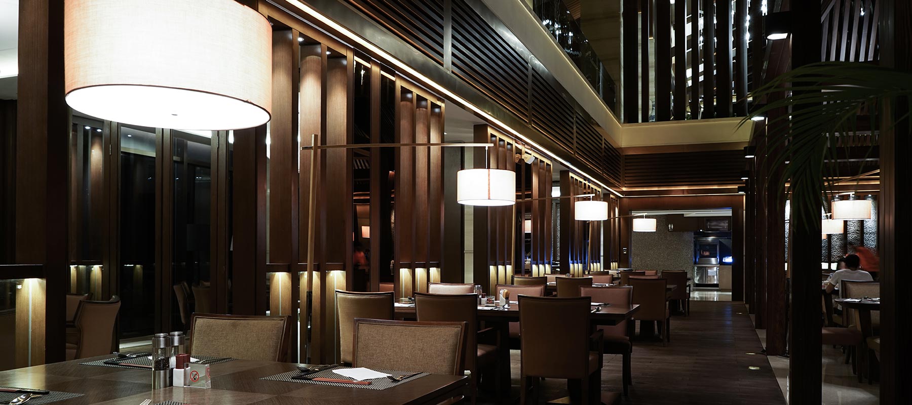 Ambient restaurant lighting